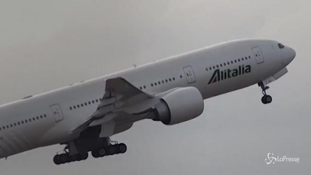 VIDEO Alitalia, Calenda: C’è l’ok della Ue al prestito ponte