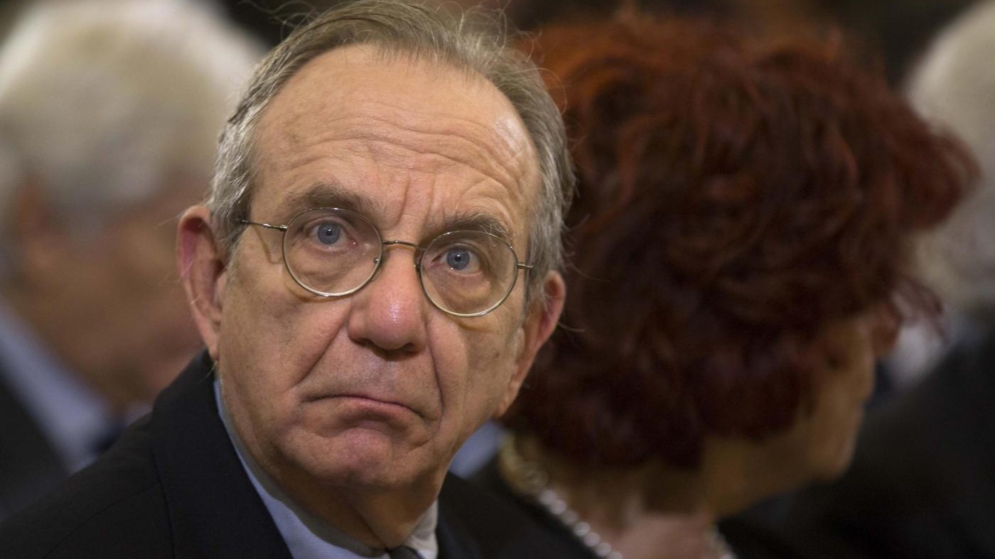 Padoan: Italia svolta, crescita con conti sotto controllo