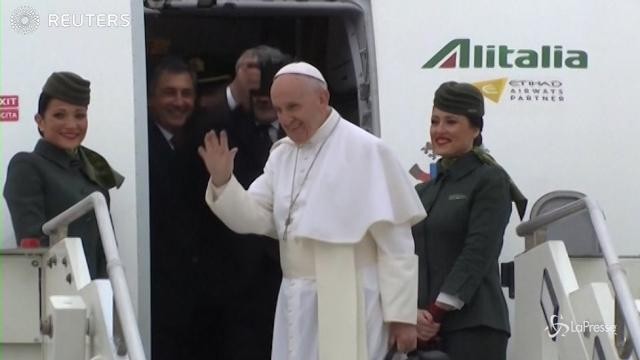 Papa Francesco parte per l’Egitto