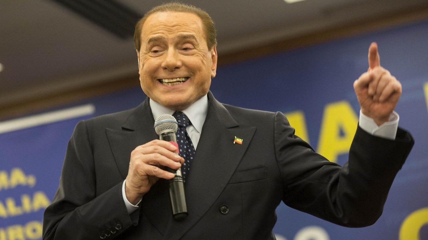 Berlusconi: Accordo con Renzi? Storace è un buontempone