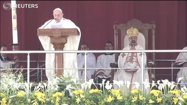 Egitto, il Papa ripartito per Roma