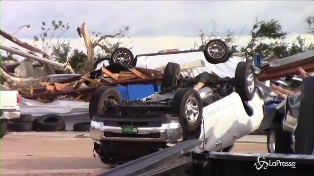 Un tornado devasta il Texas