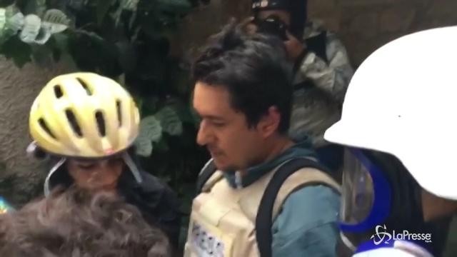 Venezuela, aggredito fotoreporter durante manifestazione