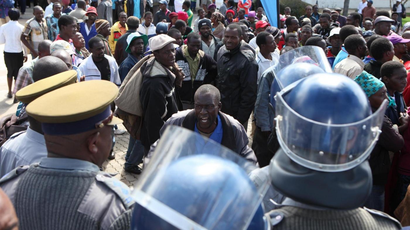 Zimbabwe, morti 2 italiani: sono padre e figlio