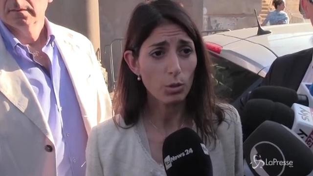 Incendi Roma, Raggi chiede aiuto al governo