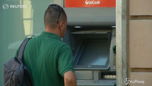 Unicredit, attacco hacker ai dati di 400mila clienti