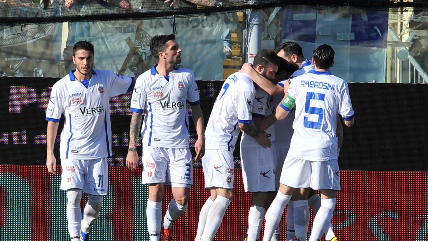 Colpo esterno del Como: 2-1 al Modena