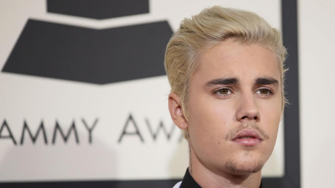 Justin Bieber depresso? Cancella incontri con i fan: Troppa pressione