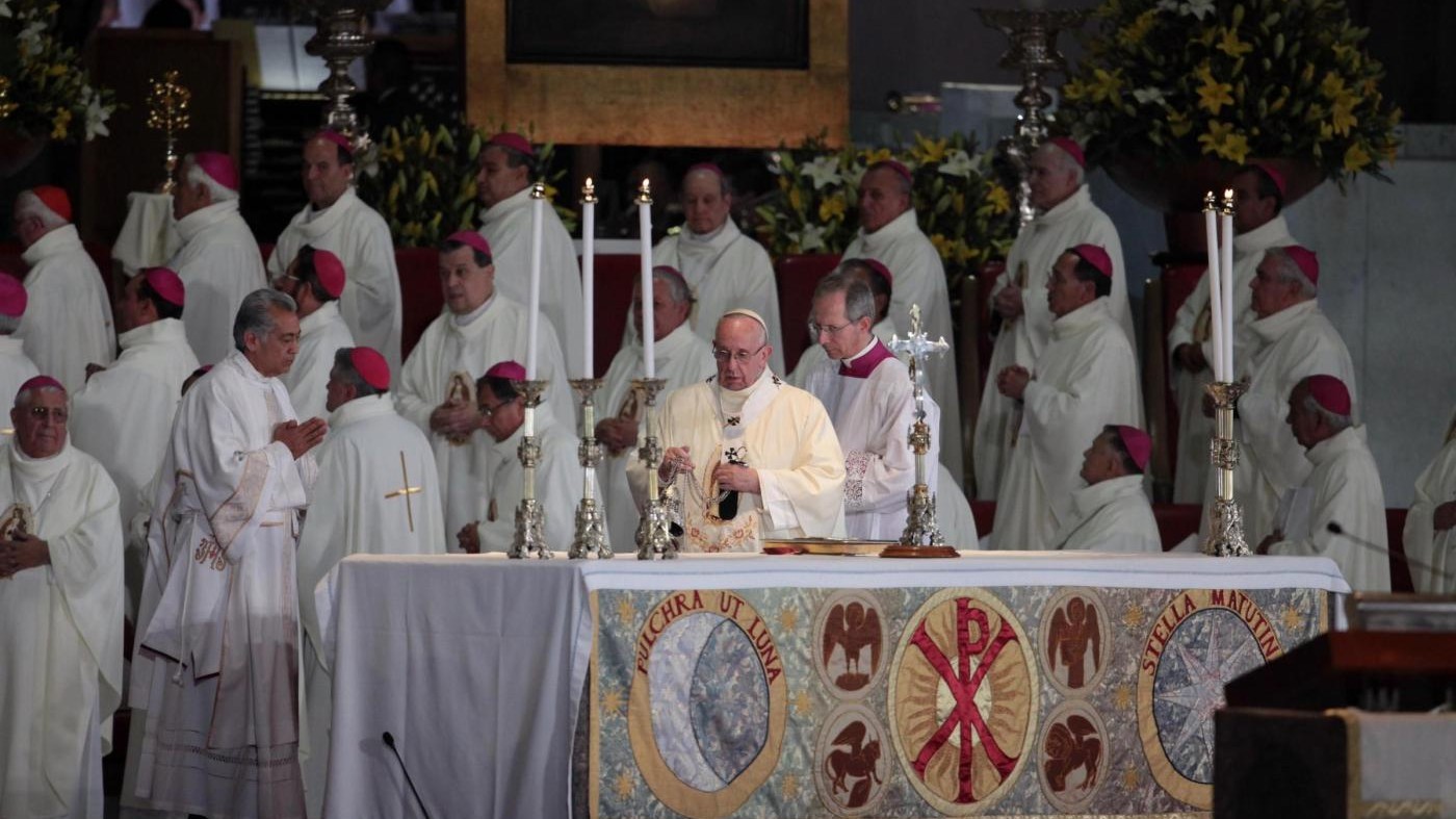 Papa Francesco nella basilica di Guadalupe: Speranza per gli ultimi