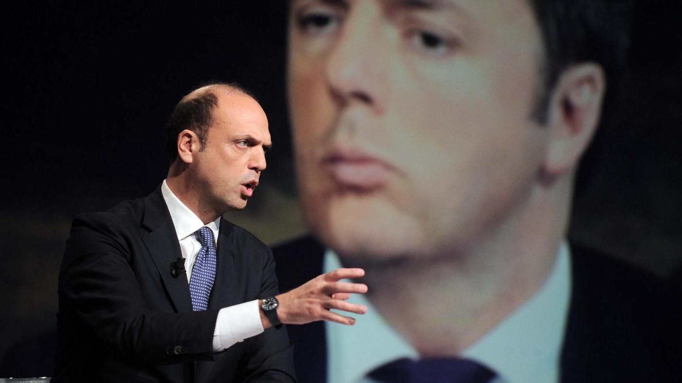 Unioni civili, Alfano a catto-dem: Votate ‘no’ a stepchild adoption