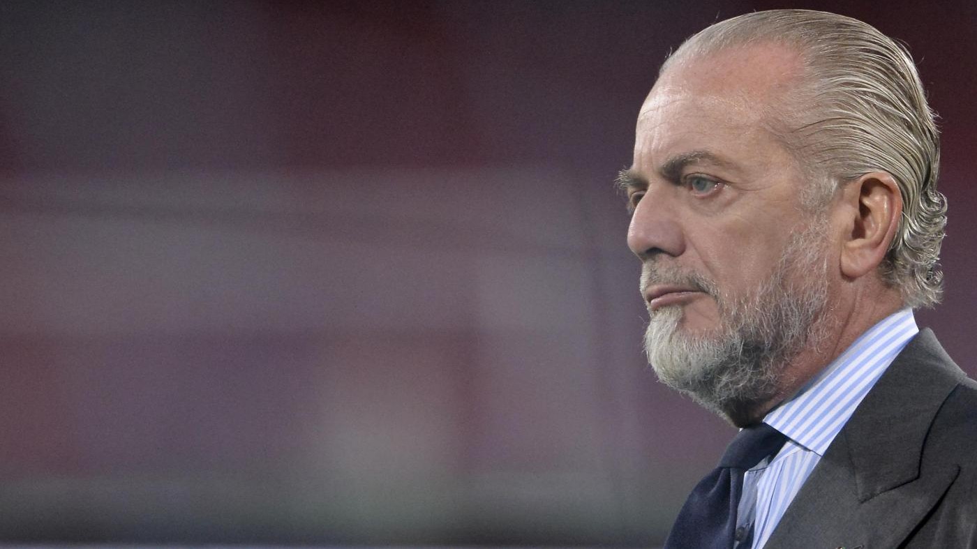 De Laurentiis: Napoli vivo e vegeto, non piangiamoci addosso