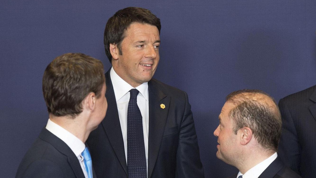 Renzi: Stop a fondi a chi non accoglie. Ungheria: Ricatto politico