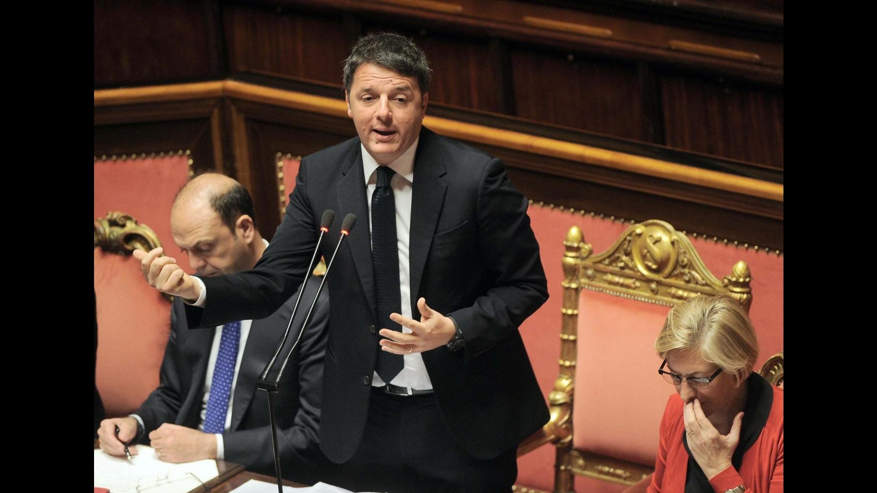 Oggi assemblea del Pd, Renzi non vuole scontro ma ddl Cirinnà