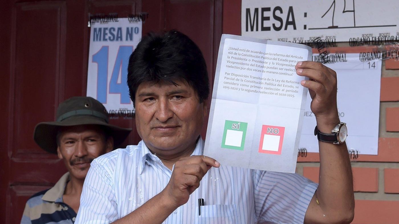 Bolivia, Morales verso sconfitta in referendum su 4° mandato