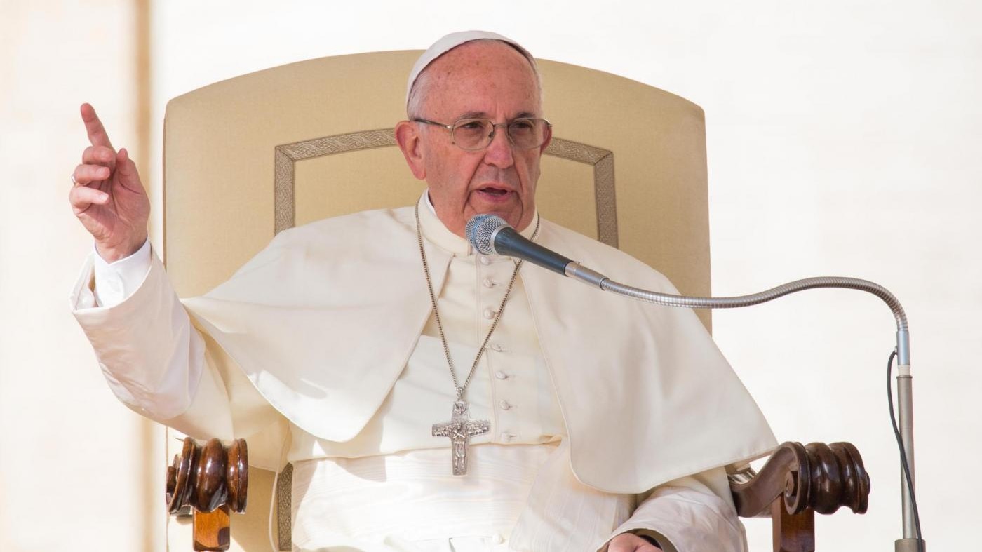 Vaticano, Papa: Una vita più dignitosa e umana per i poveri