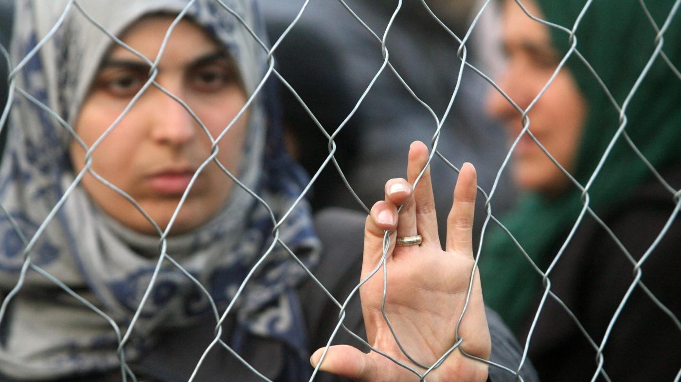 Migranti, in Grecia tra un mese 70 mila ‘intrappolati’ al confine