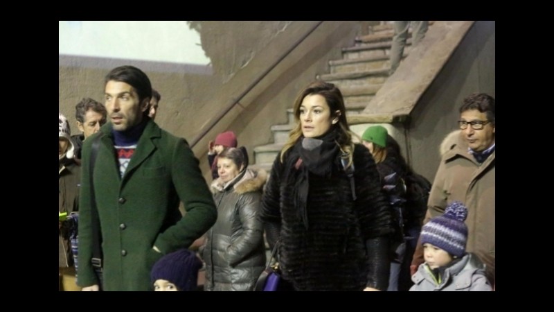 Gossip: Seredova “single”, dopo Buffon i bookie dicono Maxi Lopez