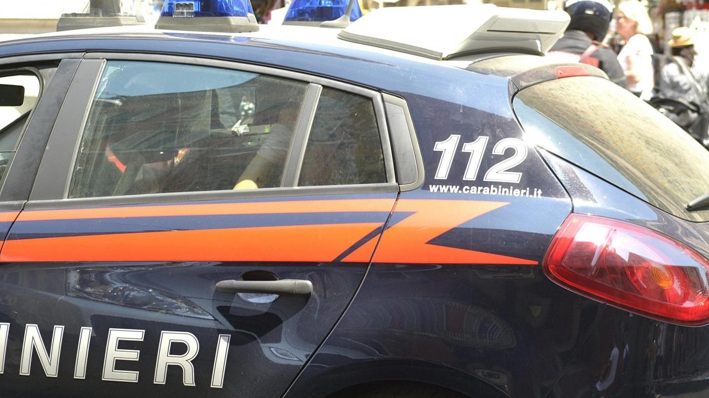 Napoli, dà fuoco a compagna incinta: nata la bimba
