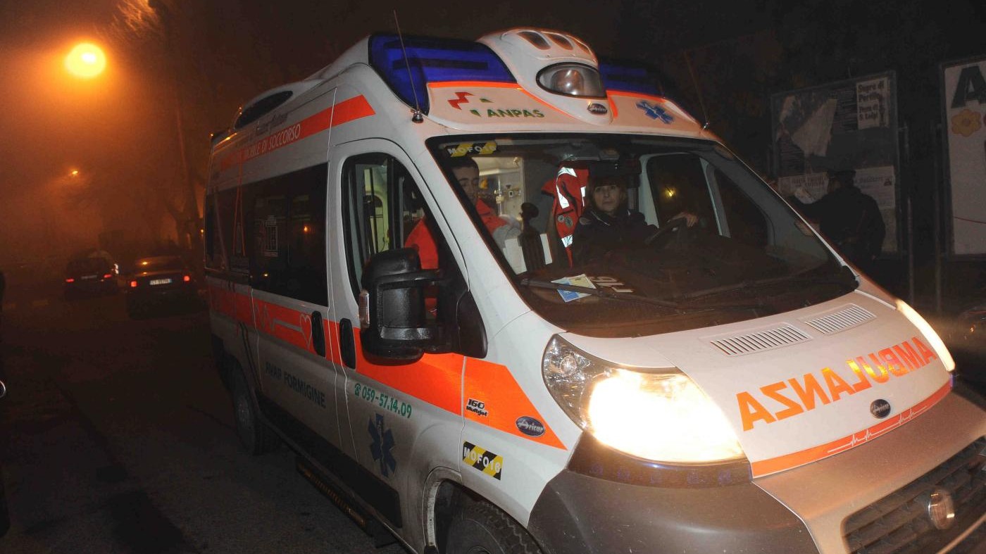 Brescia, 57enne uccide la moglie e muore dopo incidente stradale