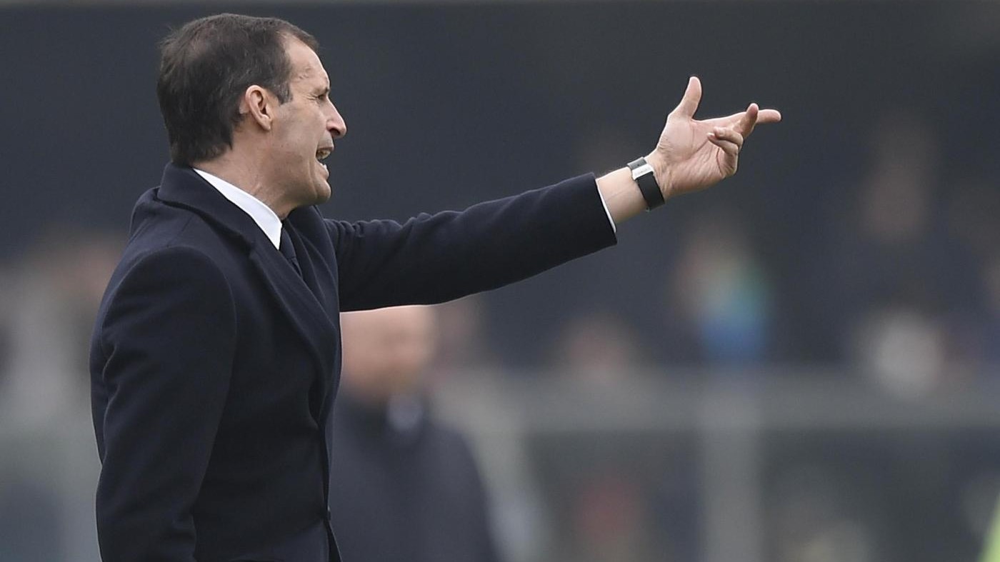Allegri: Sarri? Allena grande squadra, non guardi in casa altrui