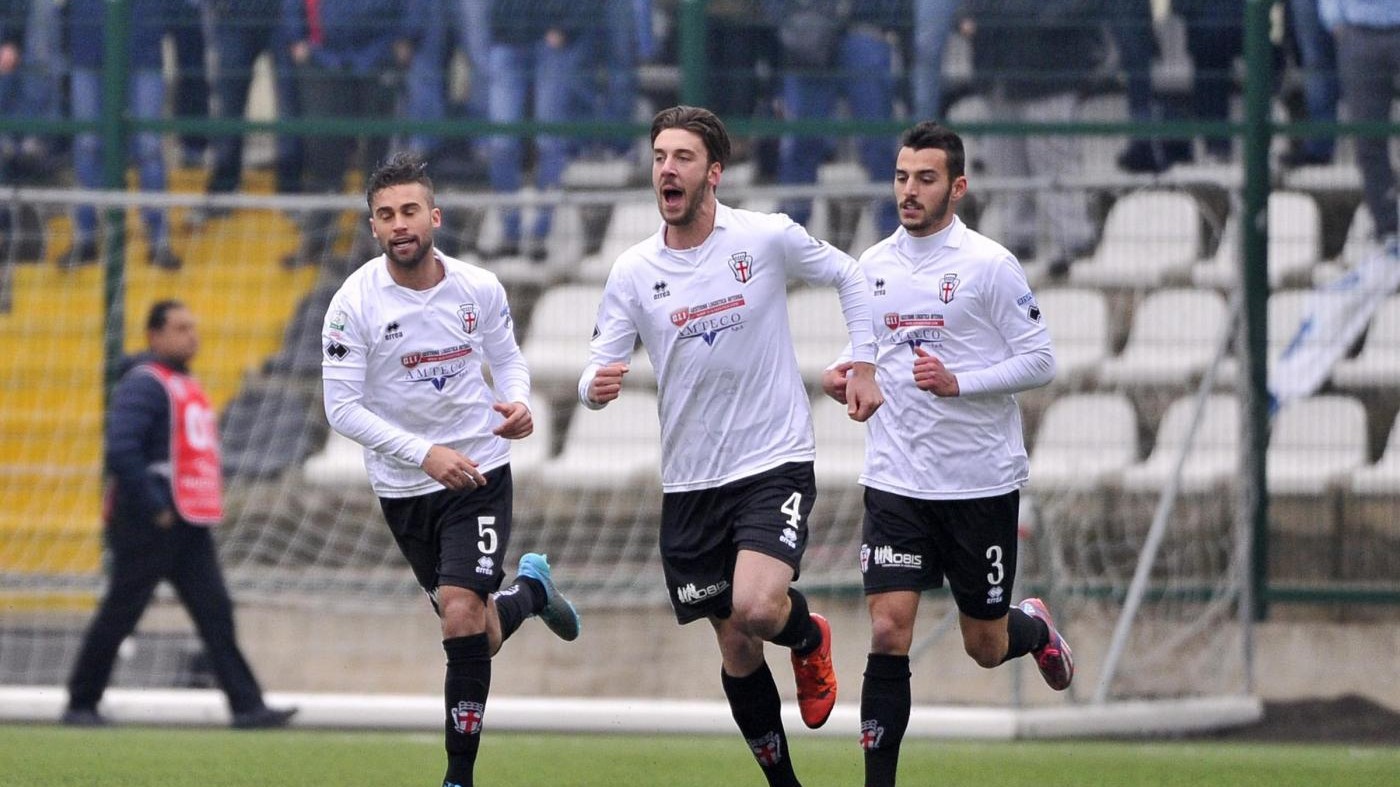 La Pro Vercelli supera il Brescia in rimonta 2-1