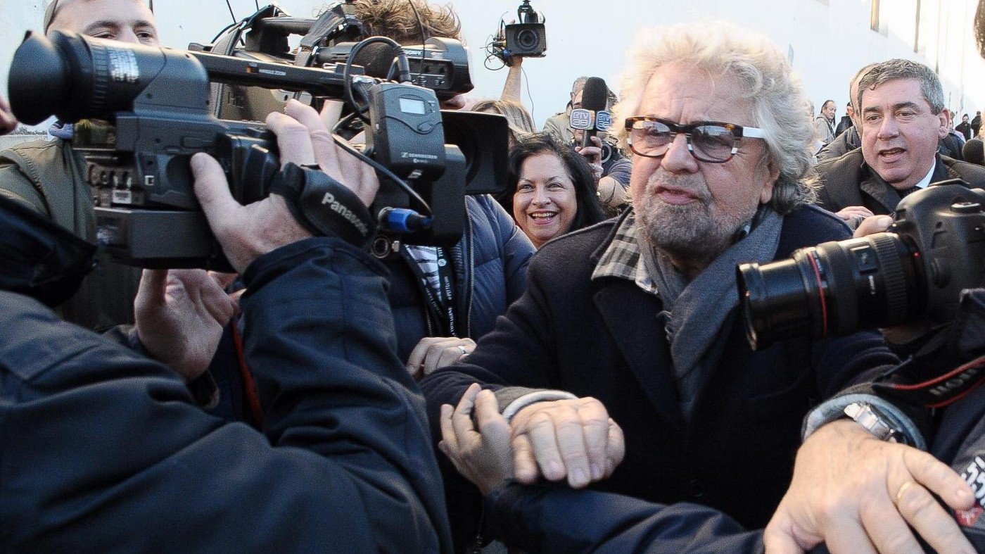 Primarie Milano, Grillo: Sono taroccate, sindaco eletto dai cinesi