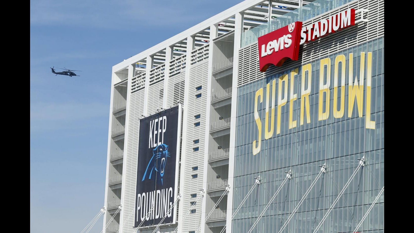 Football, Super Bowl: trionfano Denver Broncos, Panthers ko 24-10