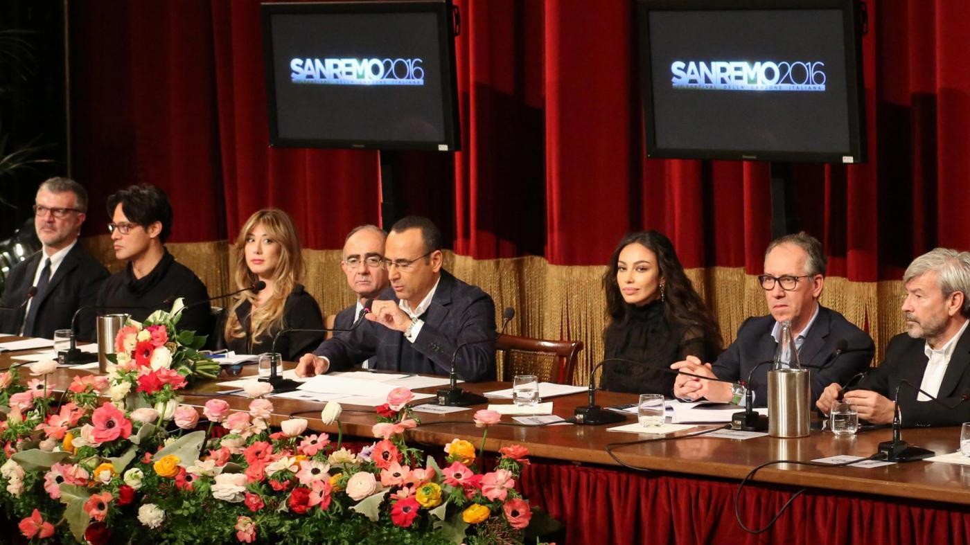Sanremo, stasera il Festival: tanti big e ospiti d’eccezione