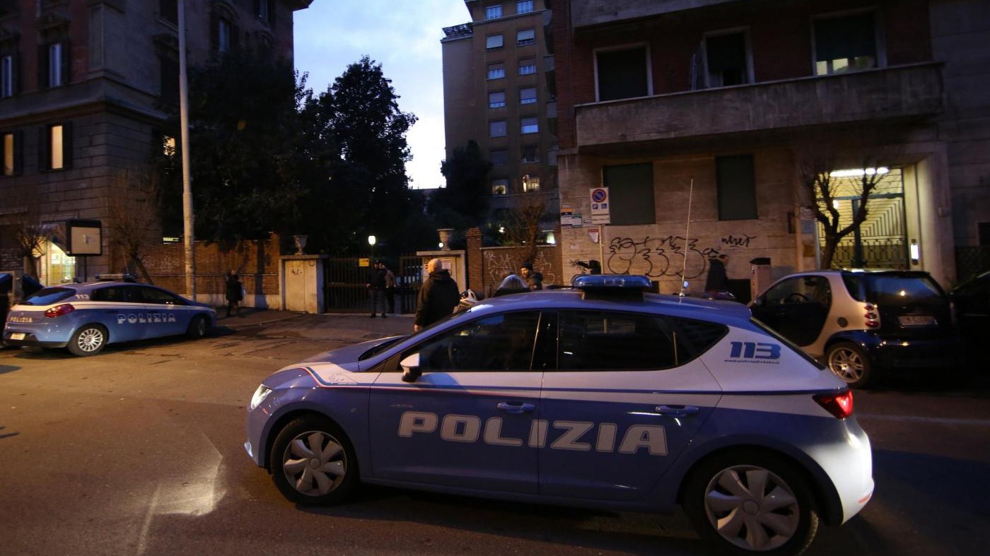 Roma, madre e figlio trovati morti in casa: forse omicidio-suicidio