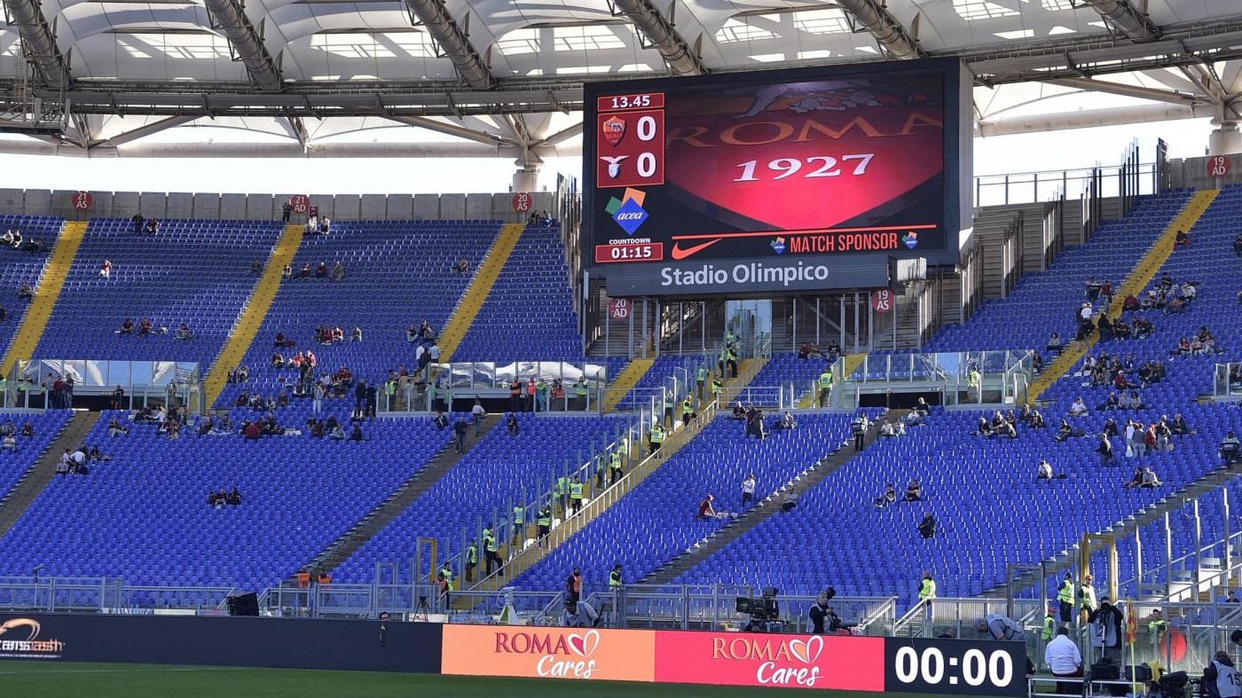 Calcio, accordo Roma-Lazio-Questura su sicurezza allo stadio Olimpico