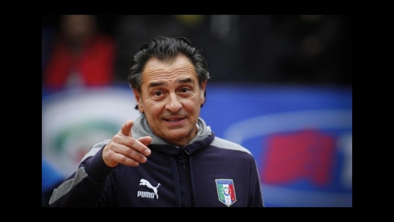 Nazionale, Prandelli rinnova per altri due anni: il Mondiale scende a 25,00