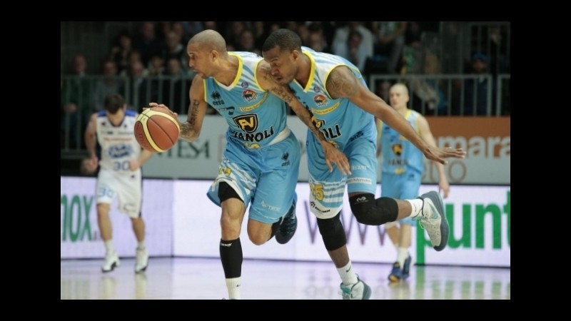 Basket, i bookmaker stoppano Cantù: ko con Siena a 1,53