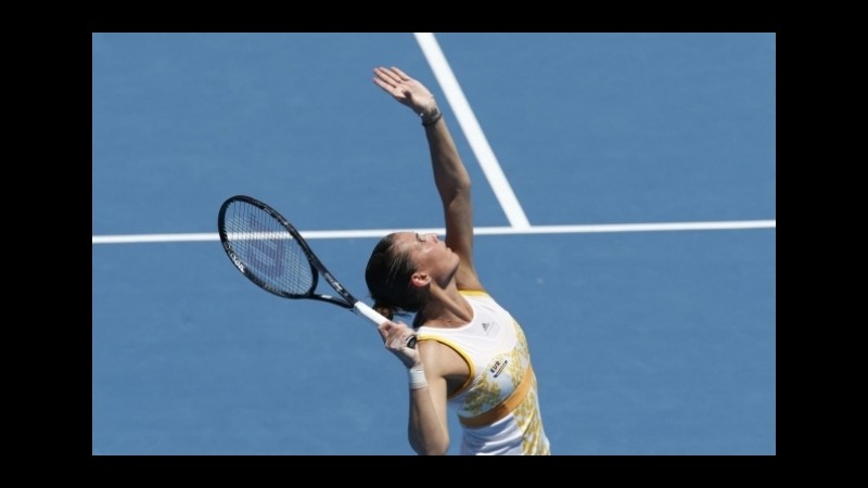 Australian Open: Pennetta avanza, tutto facile contro la Barthel