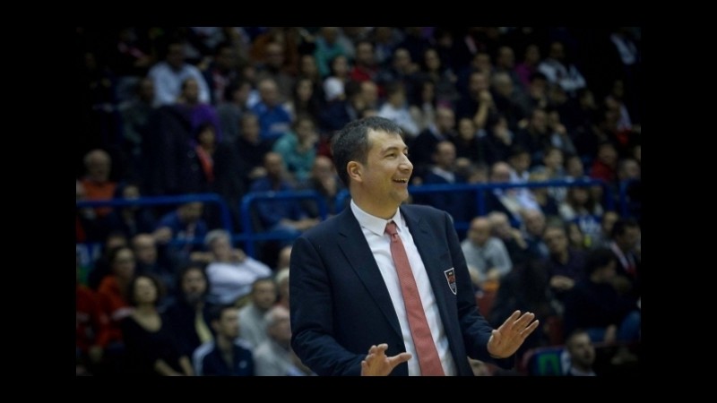 Sassari-Milano, il blitz di Banchi a 1,90