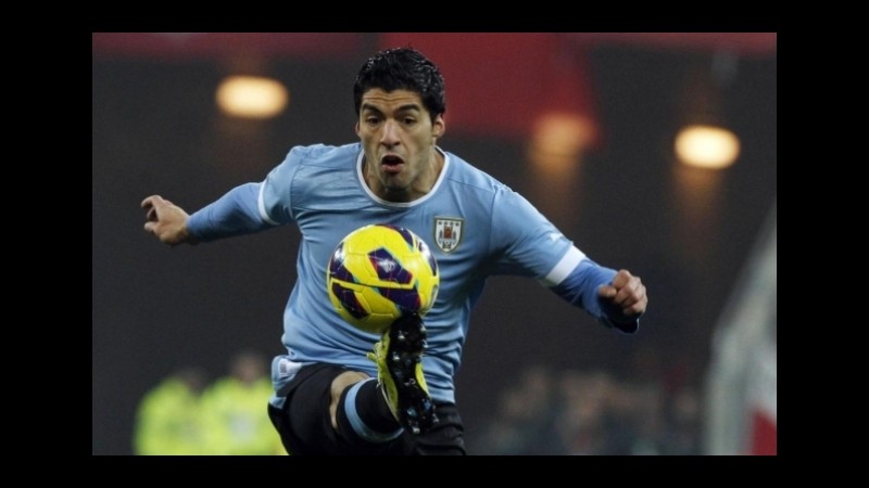 Premier: Suarez dà spettacolo, il titolo di capocannoniere scende a 2,00