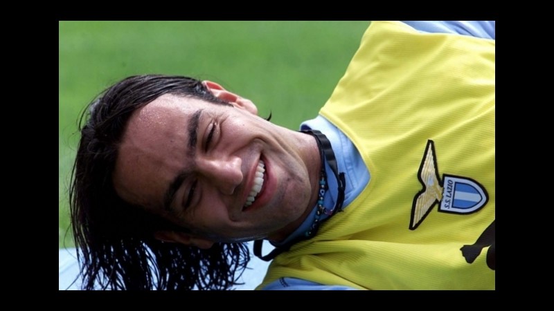 Nesta annuncia il ritiro, farà l’allenatore: per i bookie è già sulla panchina della Lazio