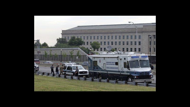 Usa, arrestato 20enne vicino al Pentagono con zaino sospetto