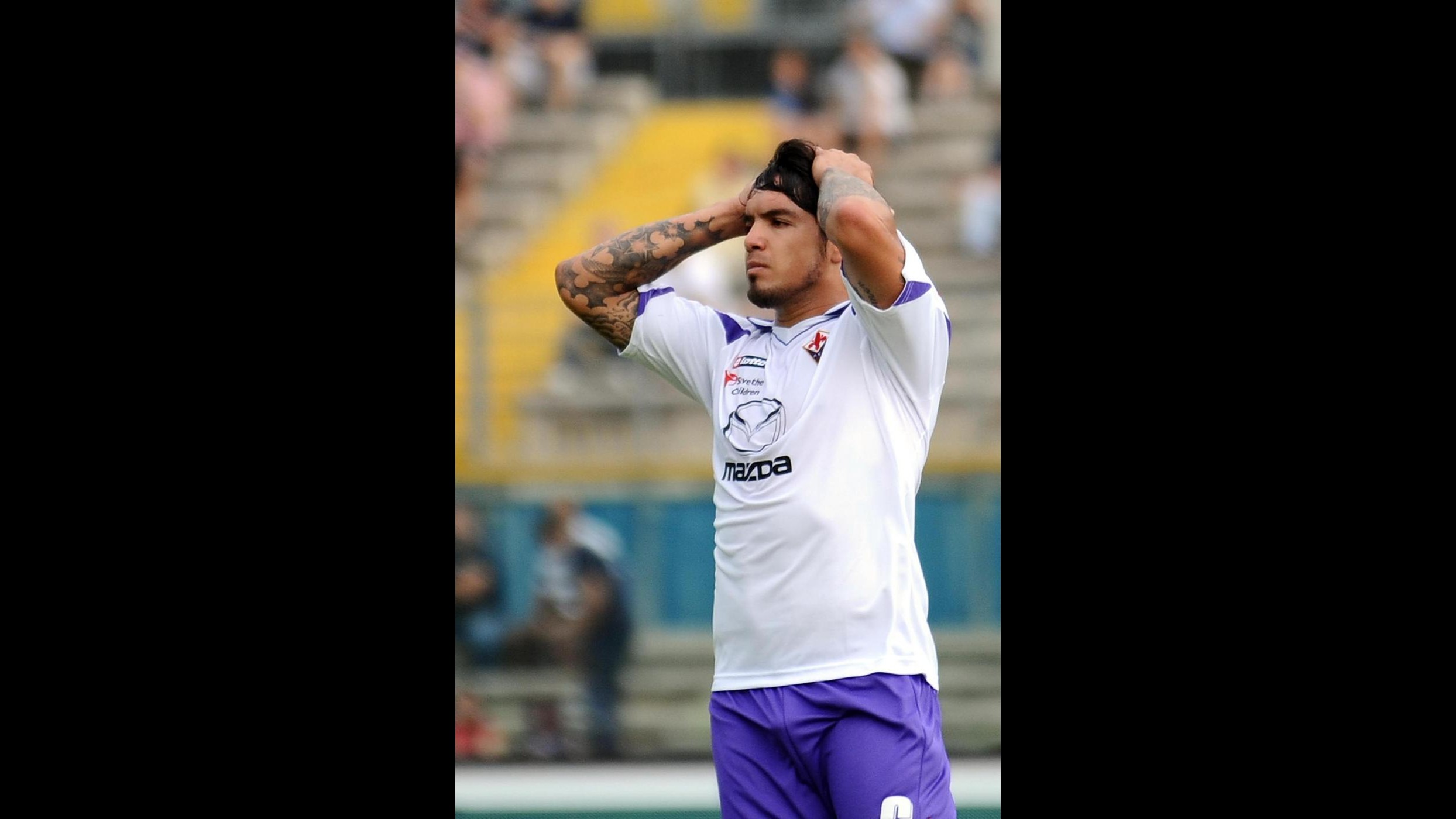 Calcio, Fiorentina: infortunio per Vargas con nazionale Perù