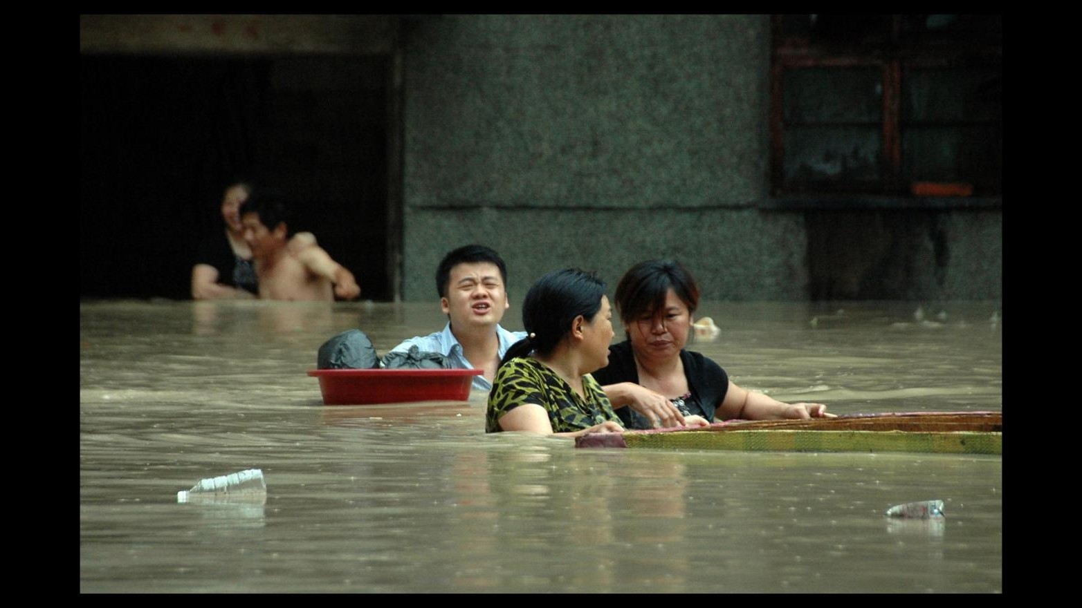 Alluvioni in Cina, fiume Qiantang a livello più alto da 1995, migliaia sfollati