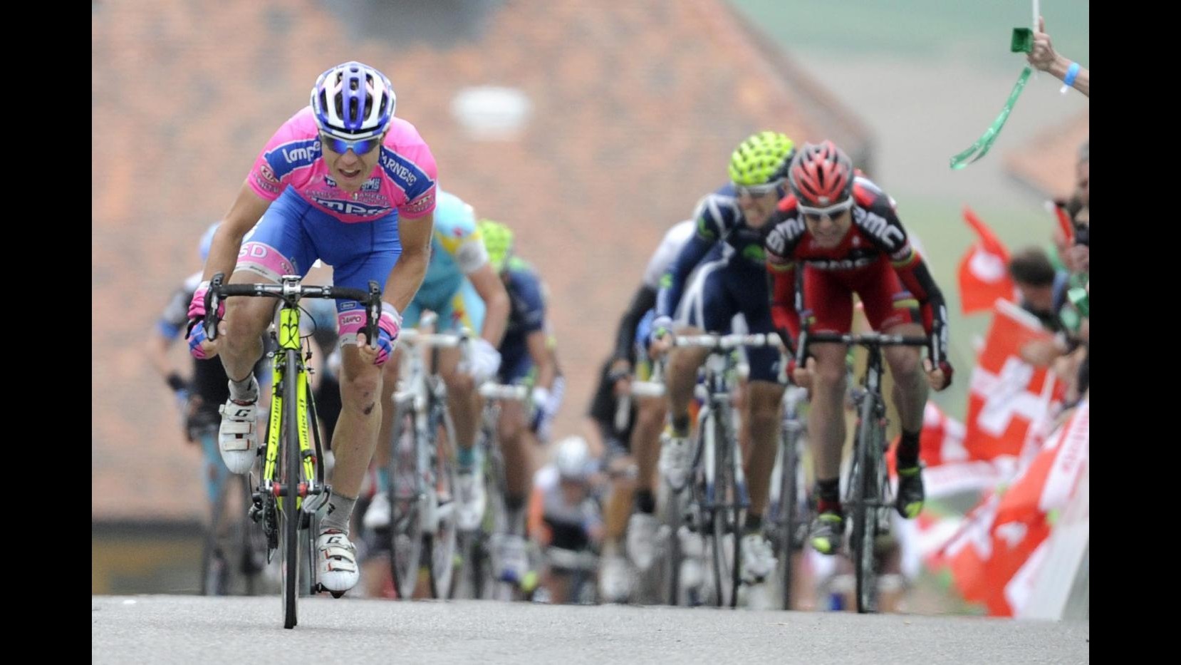 Ciclismo, Giro Svizzera: sesta tappa a Kruijswijk, Cunego leader