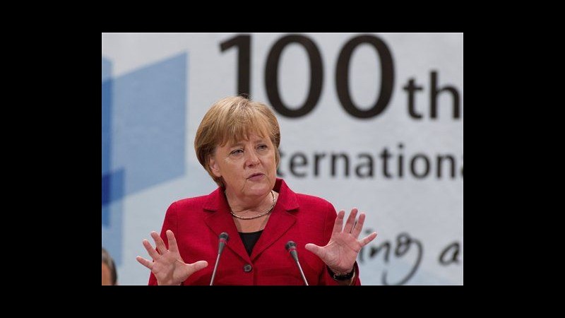 Merkel: Libertà in mondo arabo solo se giovani avranno lavori dignitosi