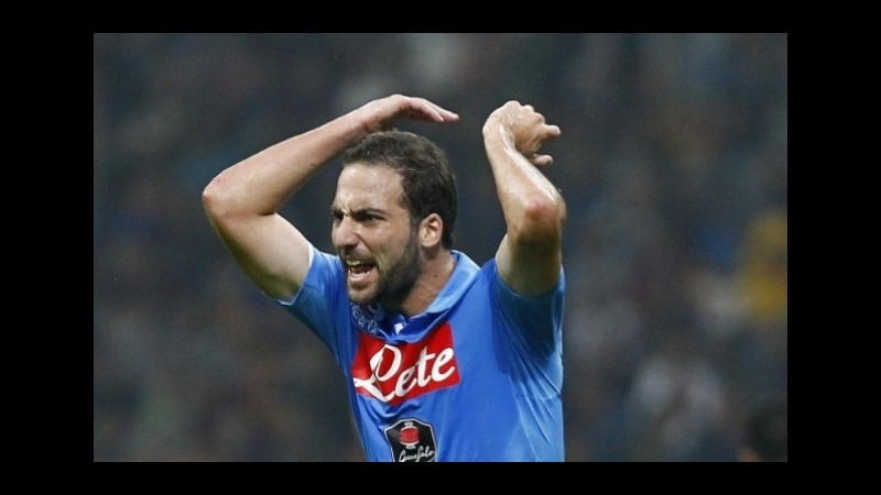 Serie A, Napoli alla riscossa: successo sul Verona a 1,40