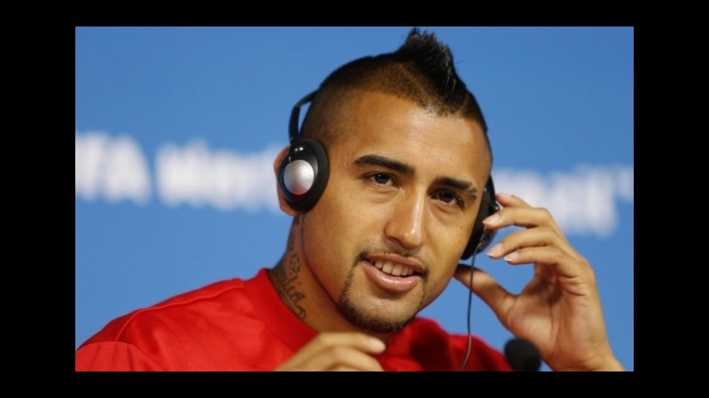 Calciomercato, Vidal verso il Manchester United: la quota scende a 3,50