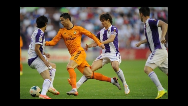 Liga: Real ko, in quota il Barça insidia l’Atletico