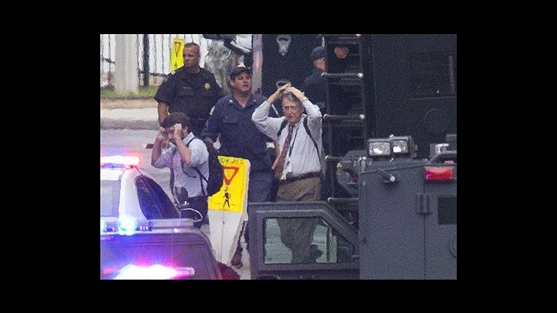 Sparatoria in sede Marina Usa: 12 i morti, caccia a 2° aggressore