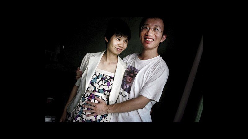 Cina, rilasciato dissidente Hu Jia dopo tre anni e mezzo di carcere