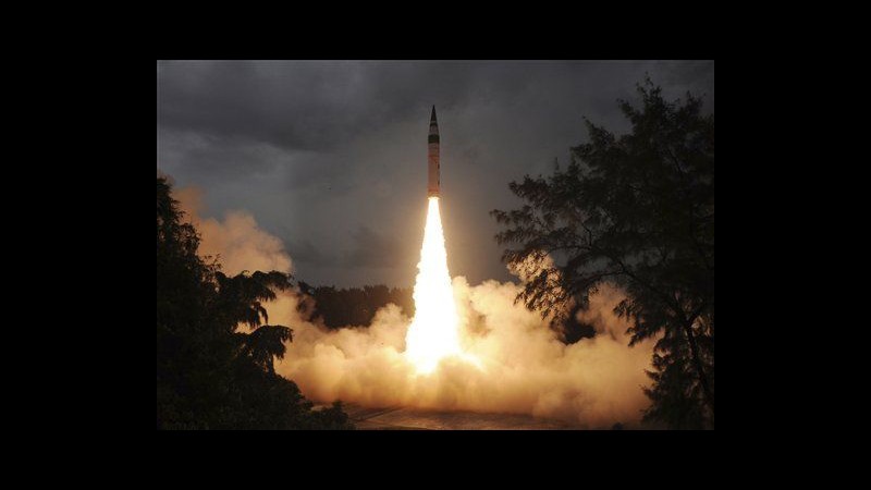 India lancia con successo missile balistico intercontinentale Agni-V