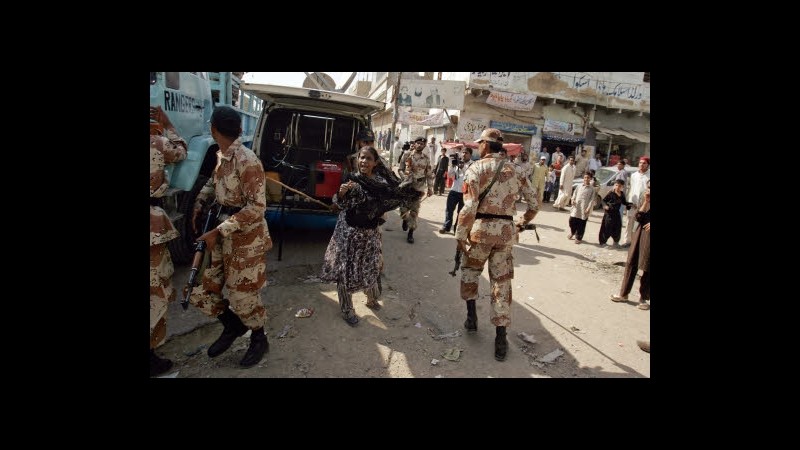 Pakistan, sventato attacco a sede Croce rossa a Karachi, nessun ferito