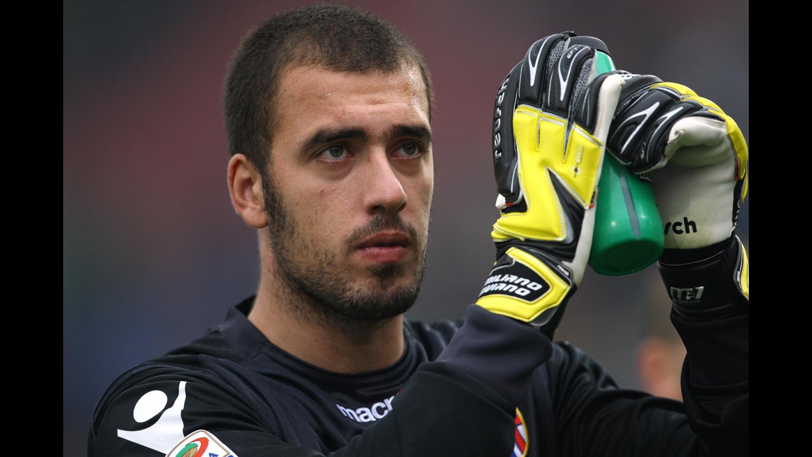 Calciomercato, alle buste il futuro di Viviano e D’Agostino