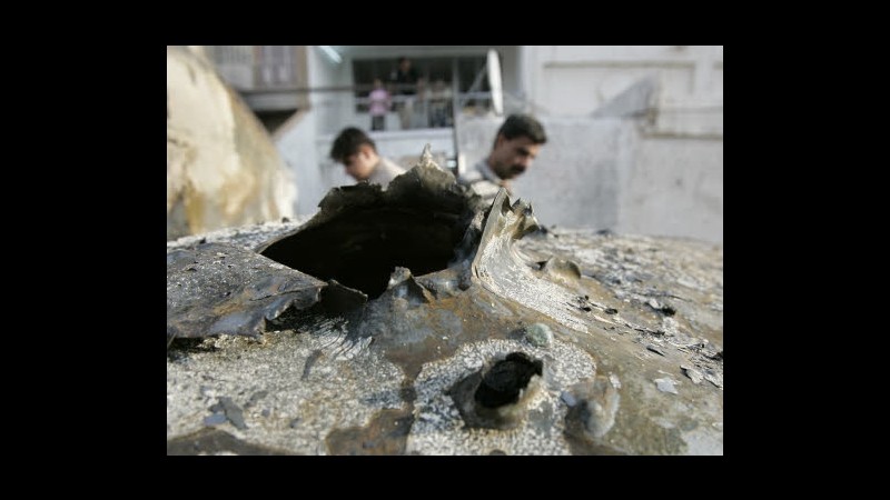 Iraq, bomba esplode in moschea sunnita a nord di Baghdad: 28 morti
